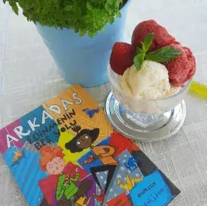 Dondurma ve Arkadaş Edinmenin 5 Yolu kitabı