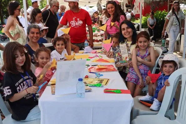 Meraklı Tilki Kitaplığı, 2026 Kadıköy Belediyesi Çevre Festivali’ndeydi! 4 Çevre Festivali 2026 7